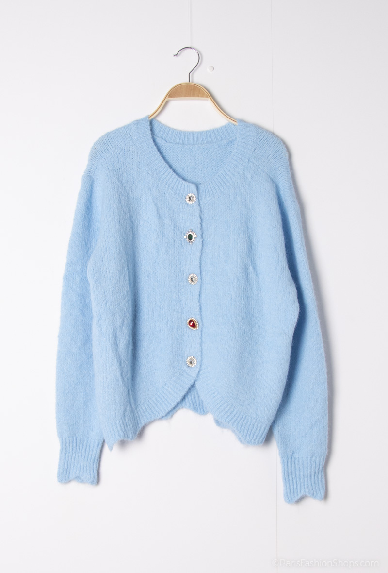 Großhändler LUZABELLE - Strickjacke mit Rundhalsausschnitt und Schmuckknöpfen