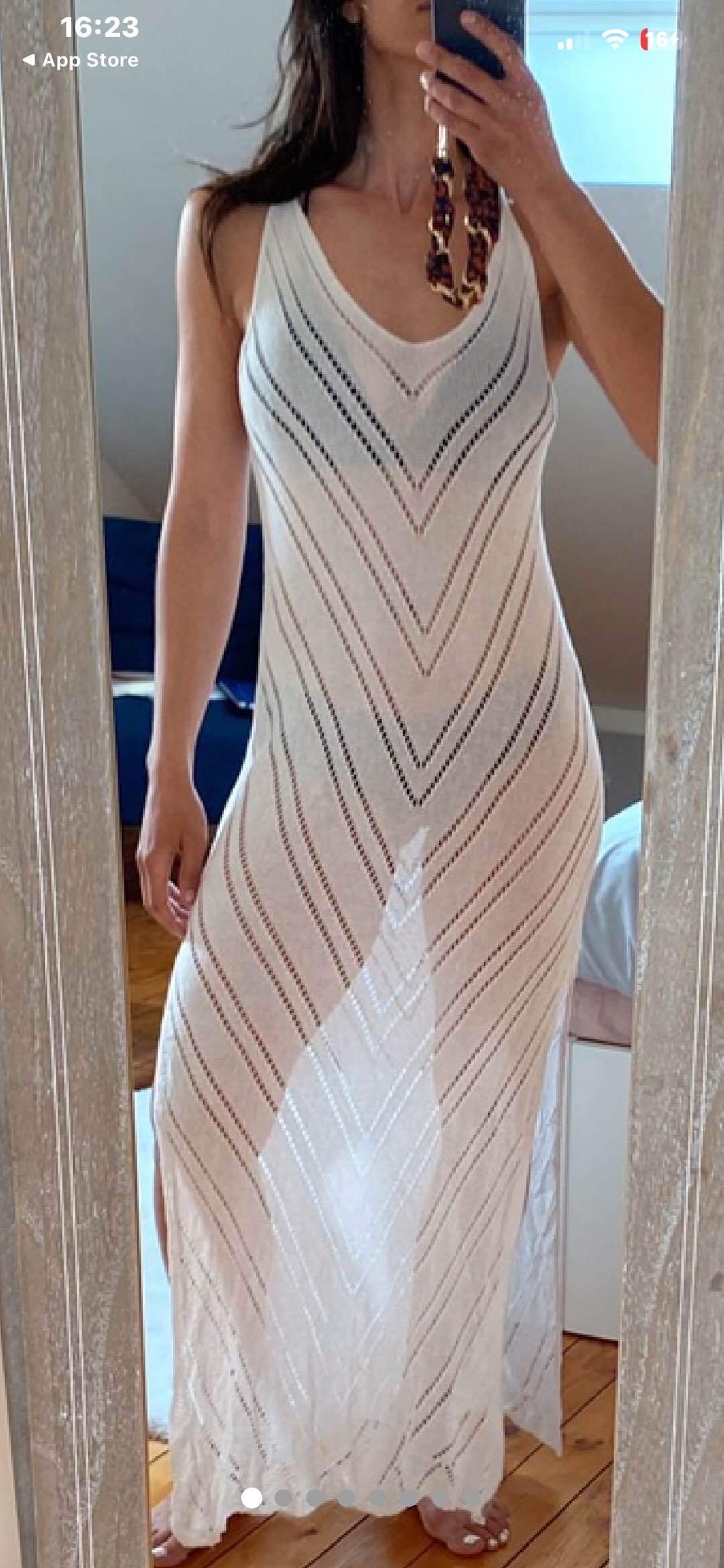 Großhändler LUZABELLE - Langes Strandkleid aus Häkelstrick mit Fischgrätenmuster