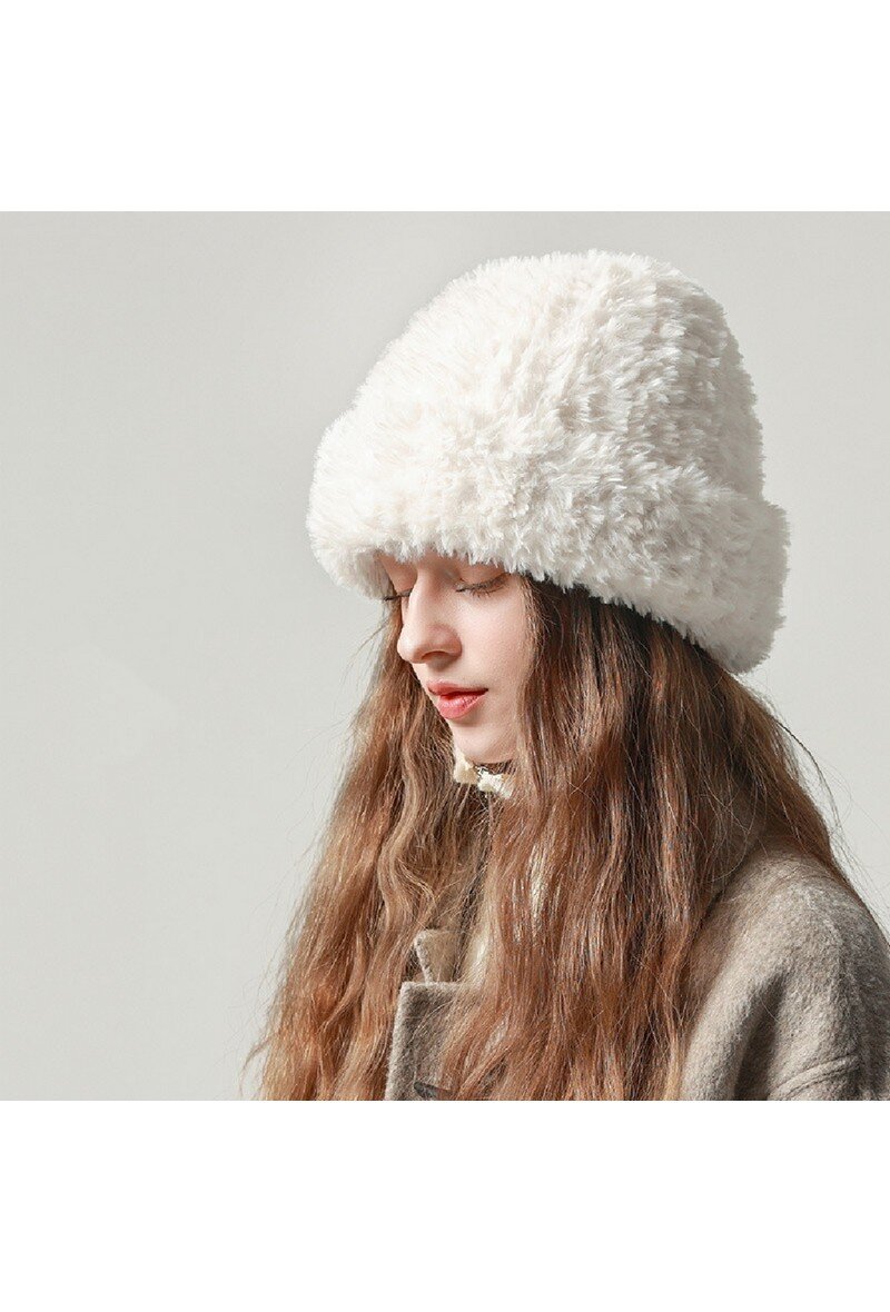 Grossiste LX Moda - Bonnet hiver pour femme uni