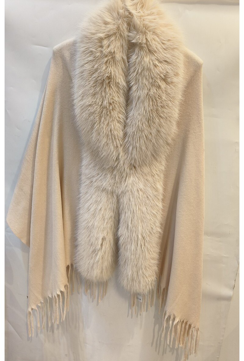 Grossista LX Moda - Poncho donna con ampio bordo in pelliccia sintetica e frange