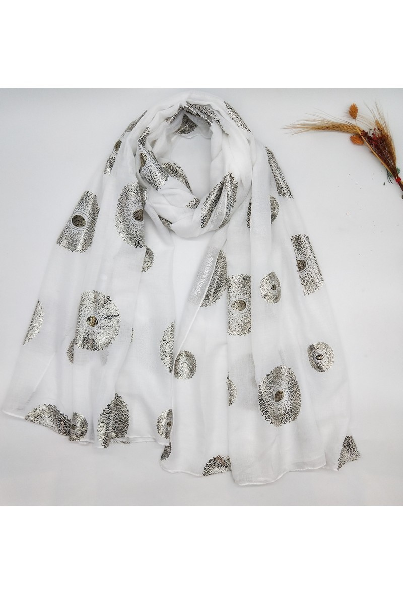 Wholesaler LX Moda - Shiny scarf with pattern