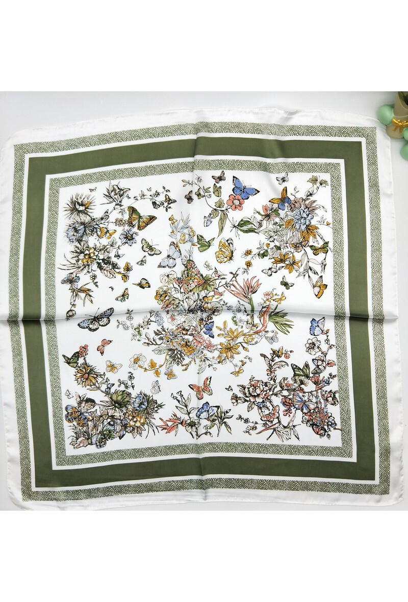 Wholesaler LX Moda - SMALL SQUARE SCARF