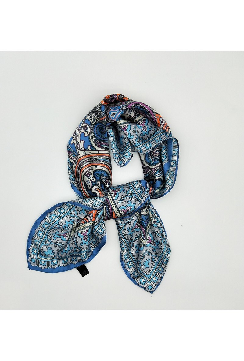 Wholesaler LX Moda - Small square scarf