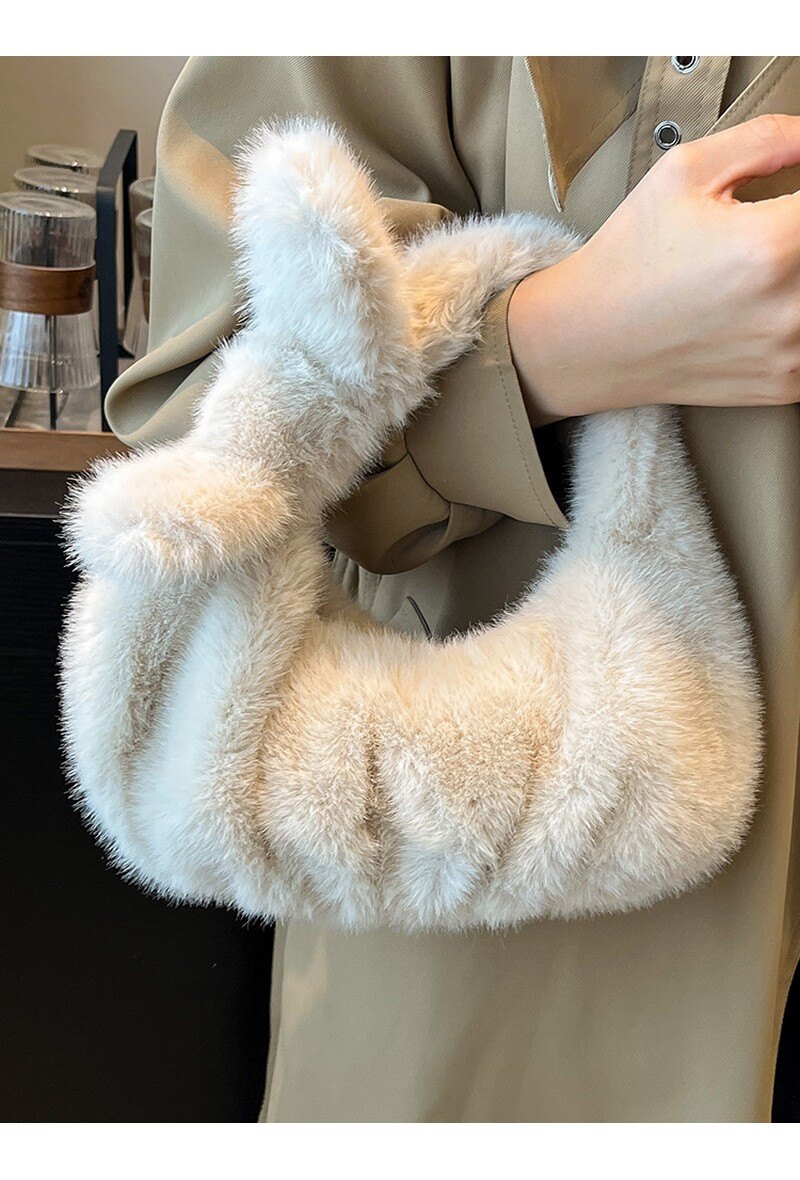 Wholesaler LX Moda - Women's small fur handbag