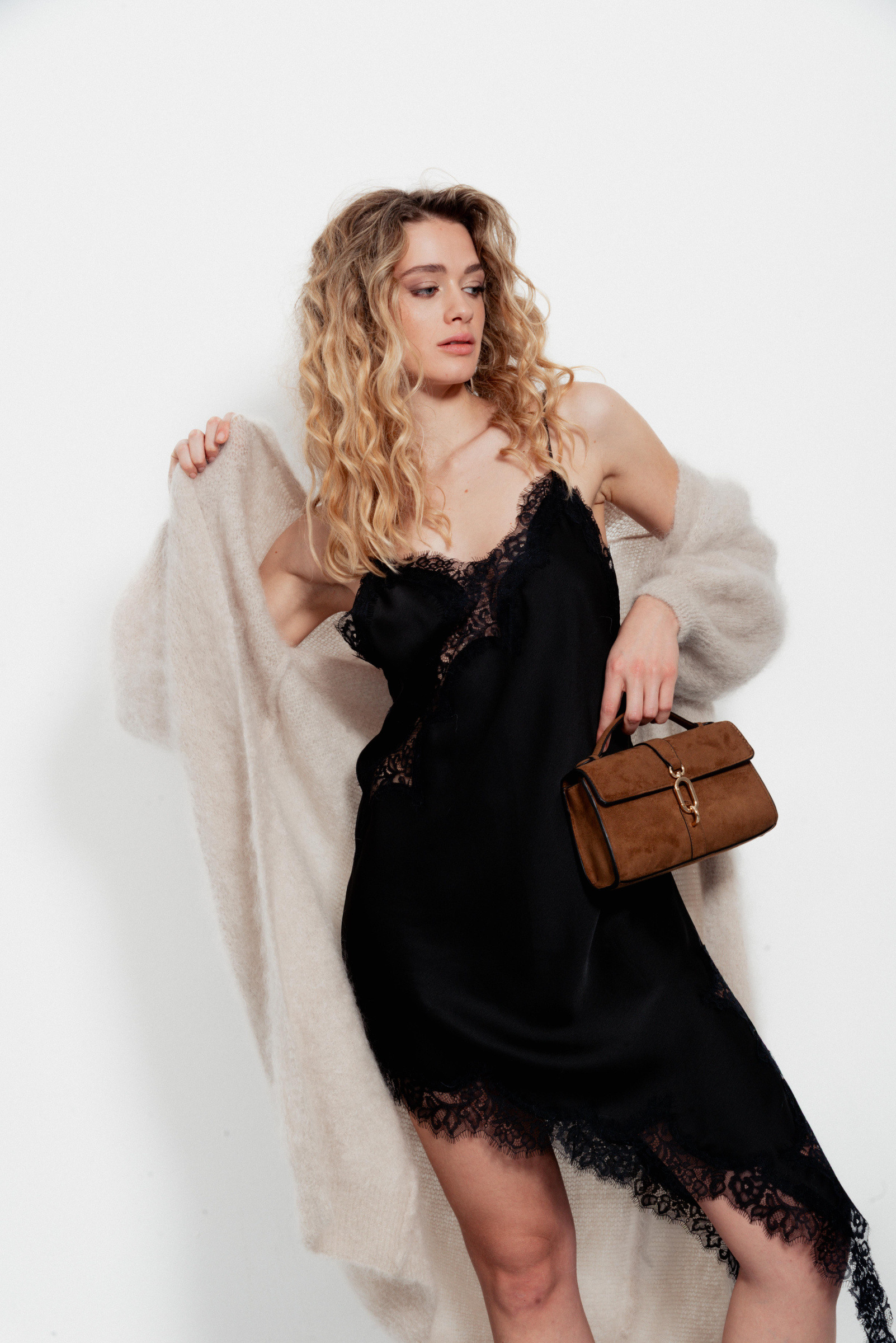 Wholesaler LYCHEE - Long mohair cardigan – Premium comfort and effortless style