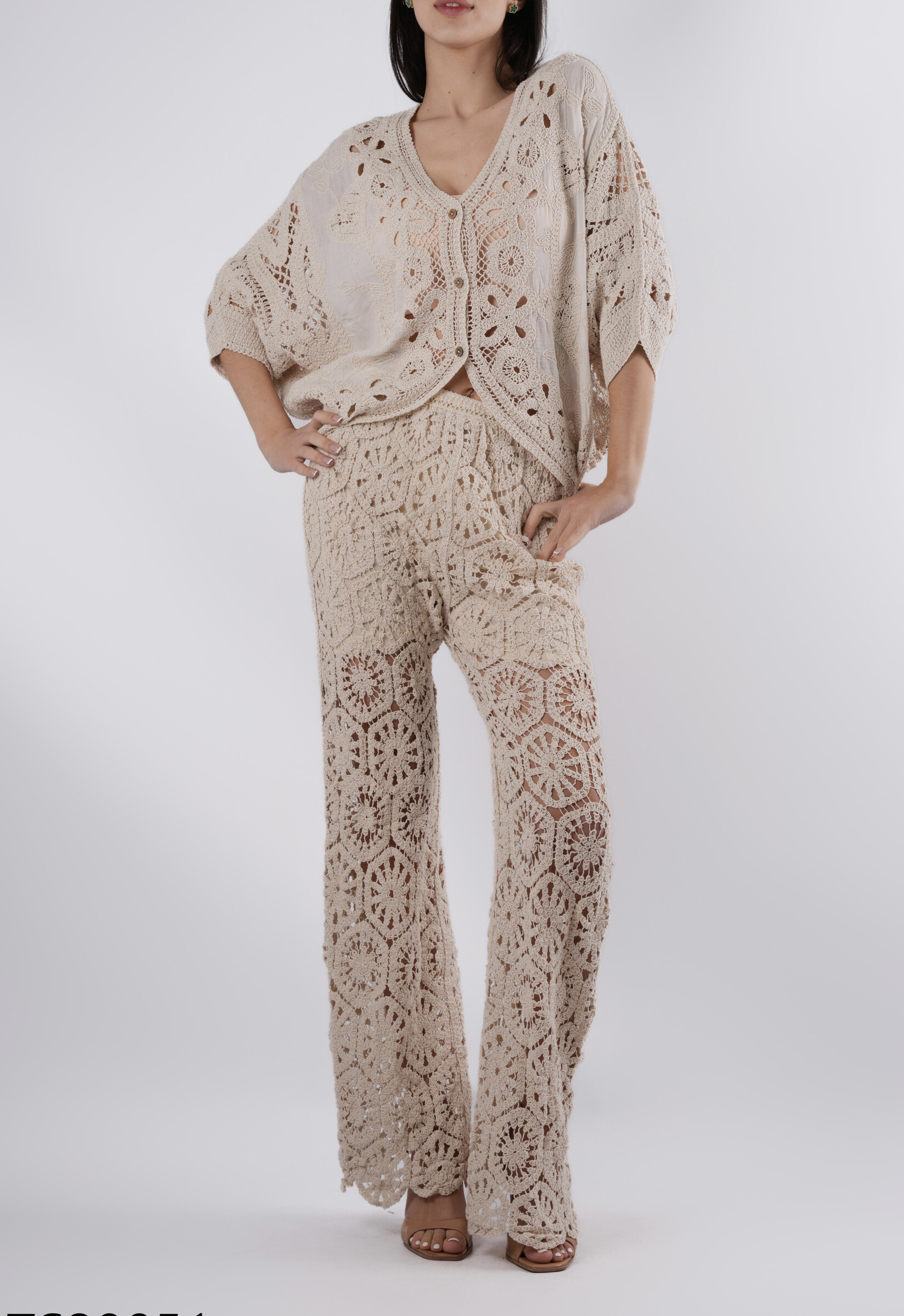 Wholesaler LYCHI - Embroidery vest