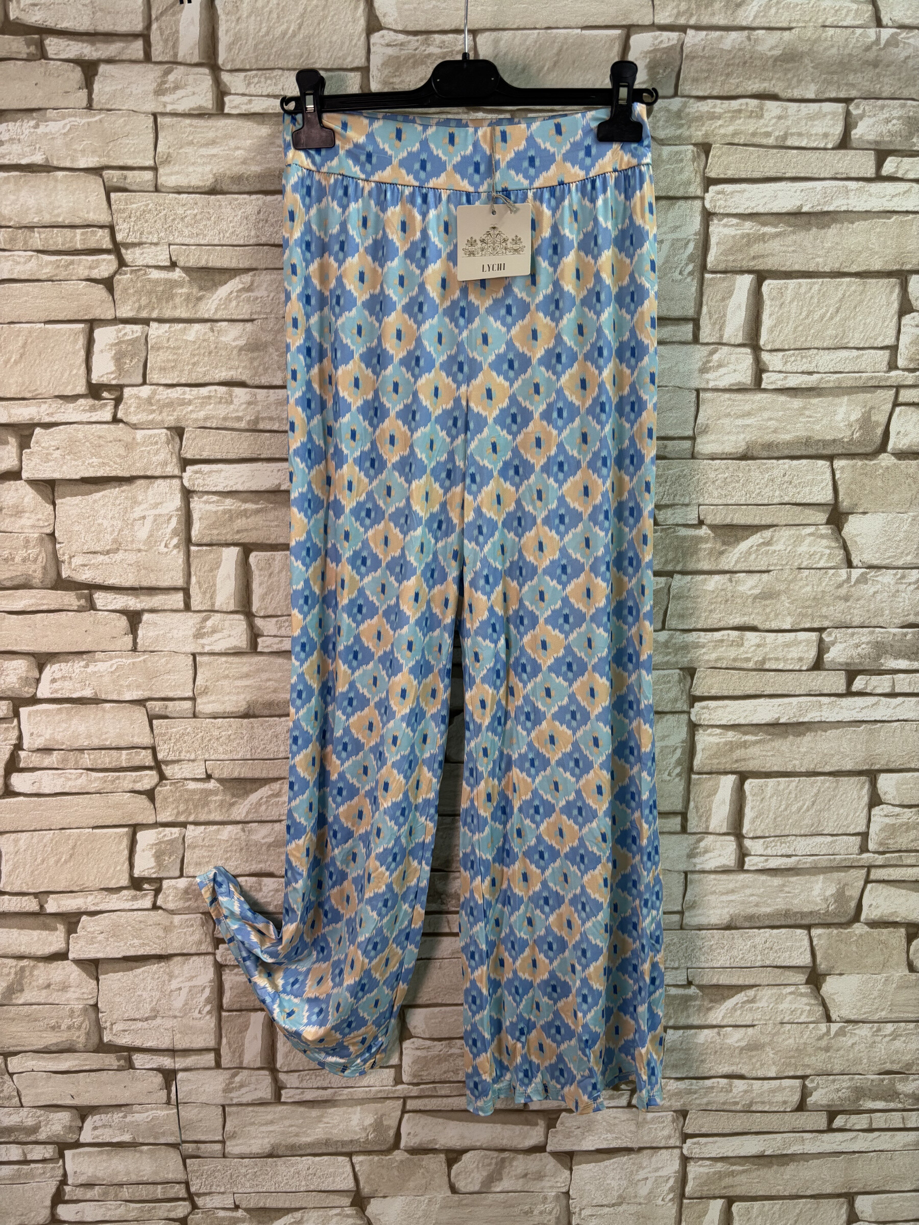 Wholesaler LYCHI - Lycra pants right cut