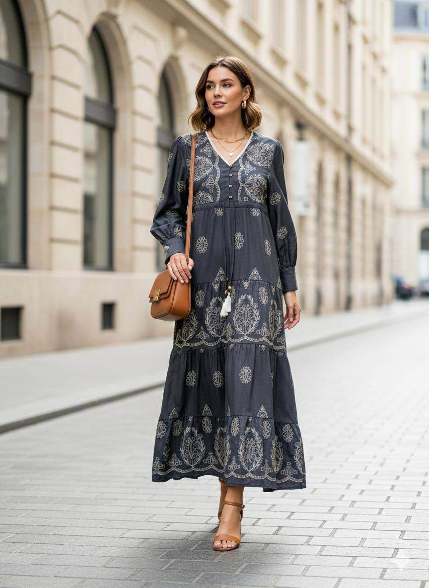 Grossiste M&D FASHION - Abaya longue brodée style bohème chic