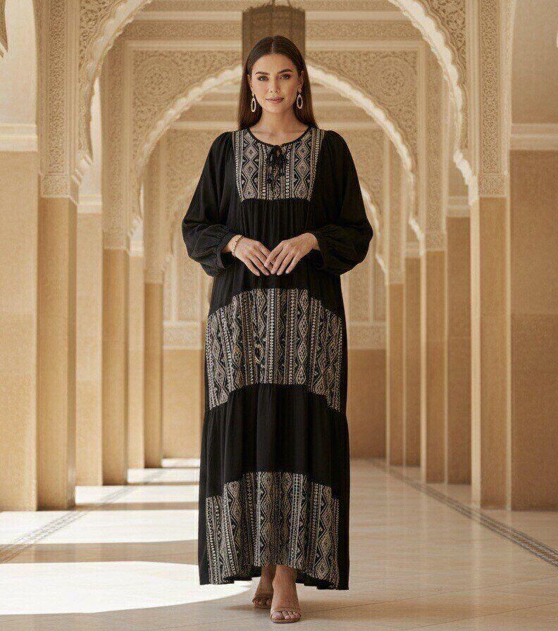 Grossista M&D FASHION - Abaya Donna Elegante – Taglio Fluido e Dettagli Ricamati Raffinati