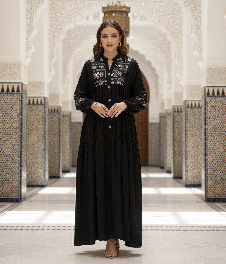 Grossiste M&D FASHION - Abaya longue brodée élégante – Style traditionnel raffiné