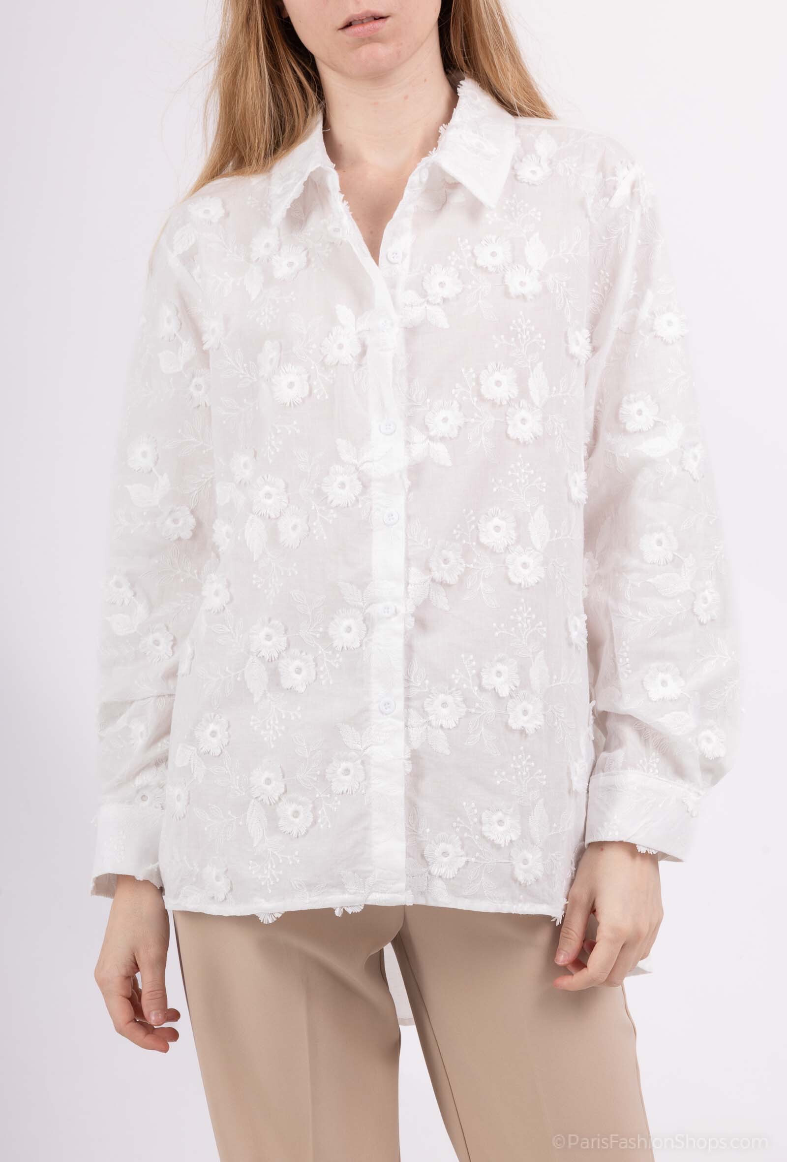 Grossiste M&D FASHION - Chemise en broderie anglaise florale à manches longues