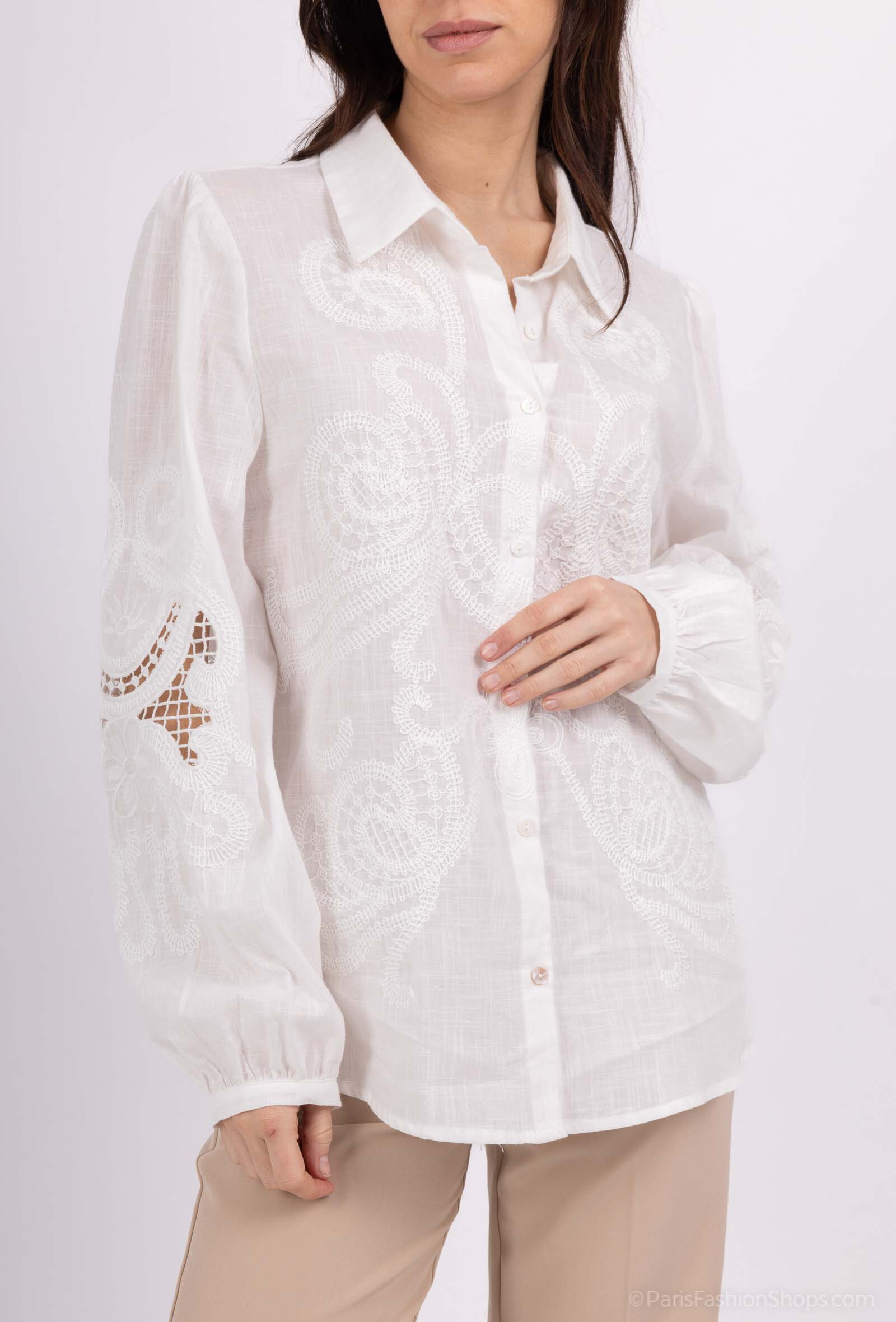 Wholesaler M&D FASHION - Cotton shirt with embroidery and openwork lace on the sleeves