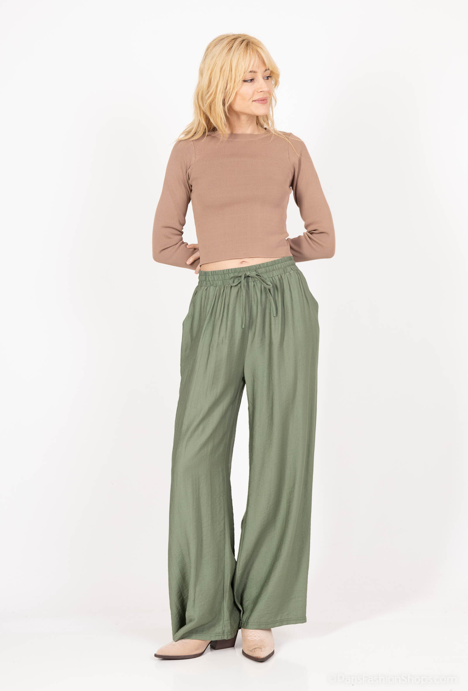 Grossiste M&D FASHION - Pantalon avec élastique effet lin, poches intégrées