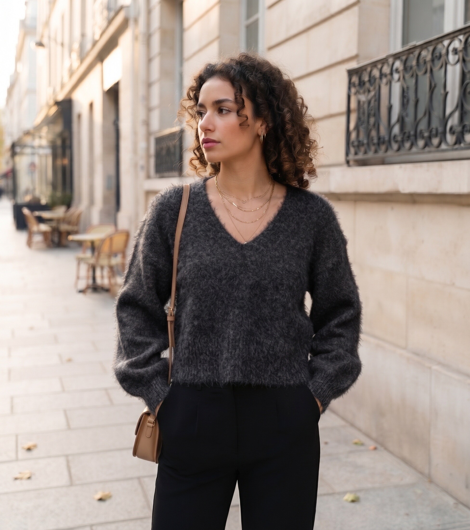 Grossista M&D FASHION - Maglione a maglia con scollo a V