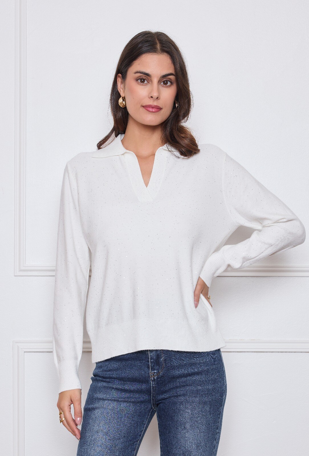 Wholesaler M&D FASHION - Lightweight trucker collar sweater with sewn sequins