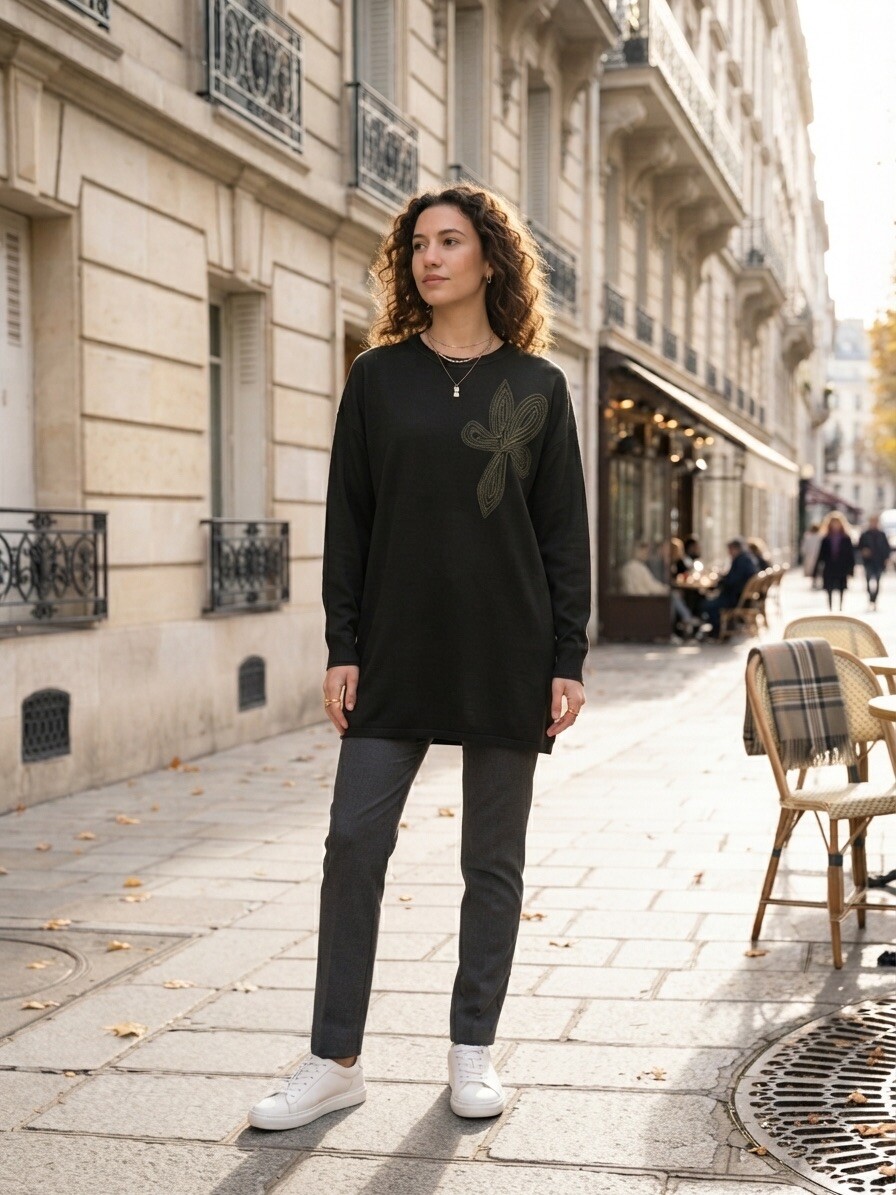 Grossista M&D FASHION - Maglione Lungo a Motivo Floreale
