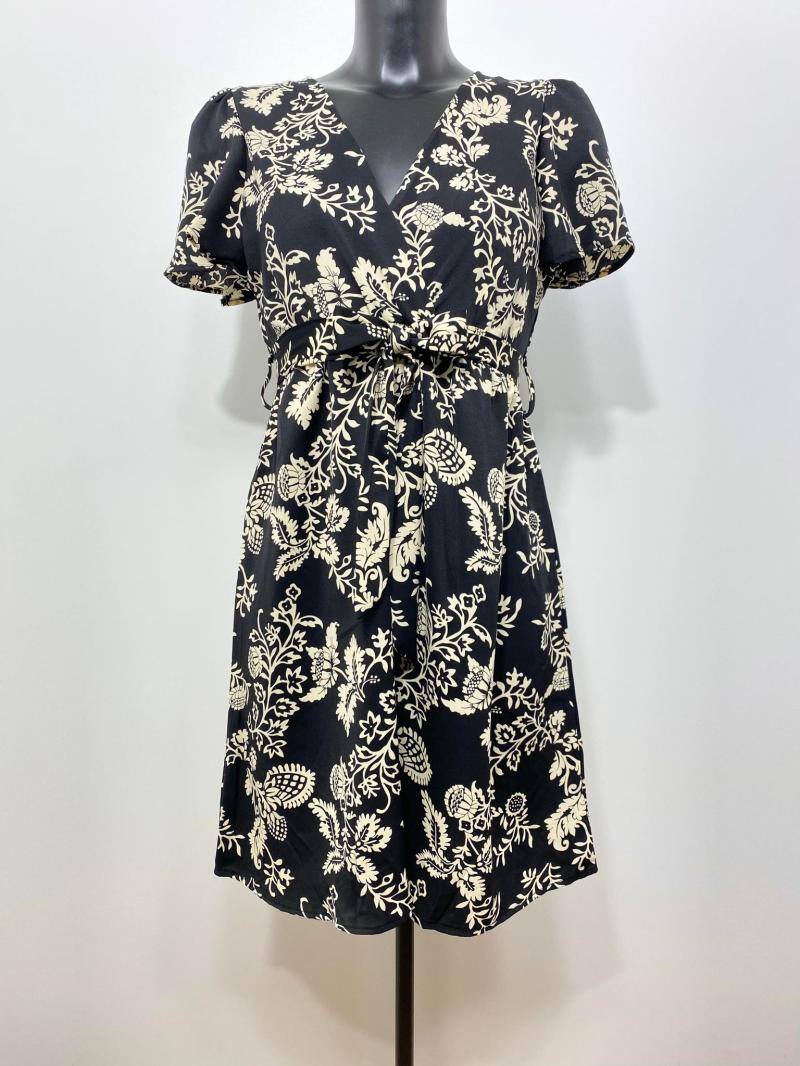 Wholesaler M&D FASHION - Short front and back V-neck wrap dress with belt
