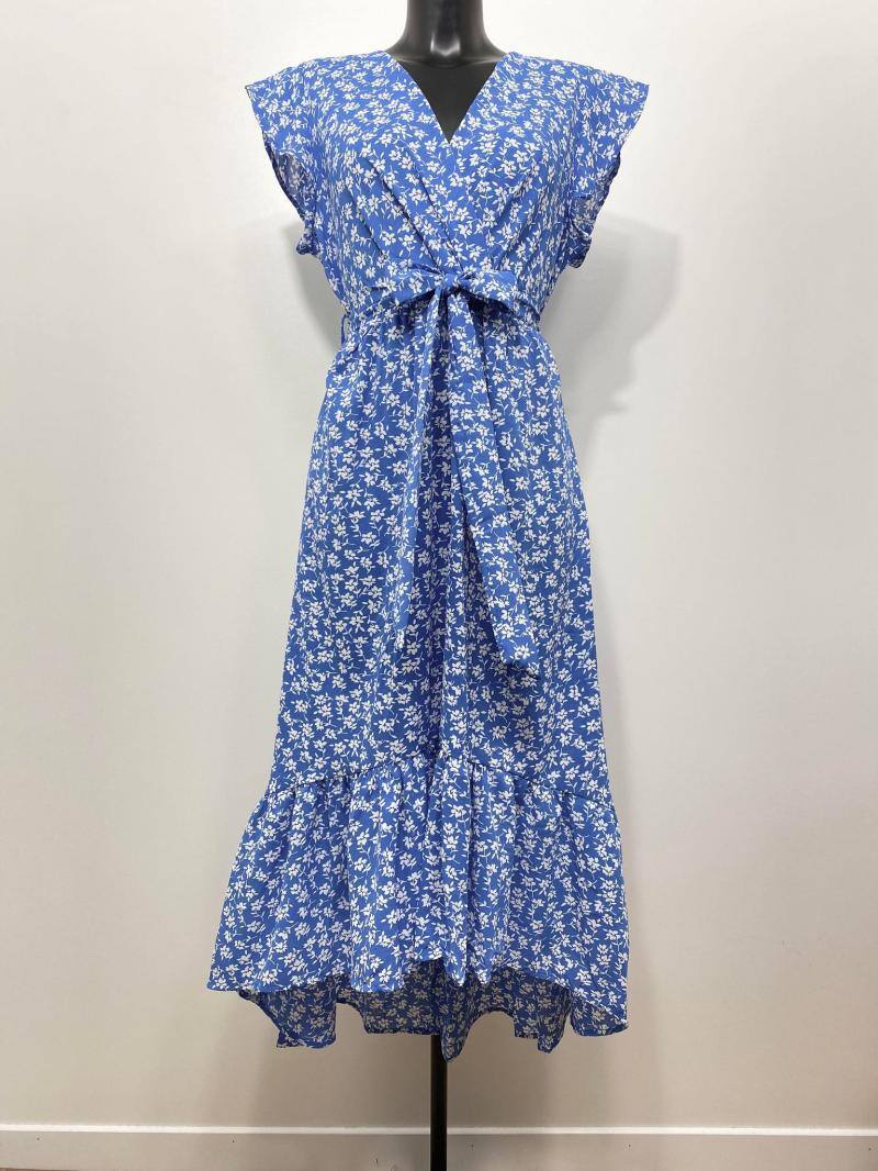 Grossiste M&D FASHION - Robe longue fleurie à manches courtes avec coupe asymétrique