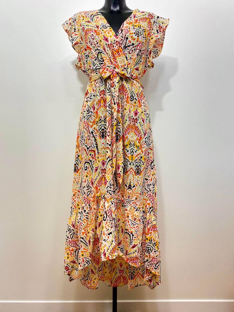 Grossiste M&D FASHION - Robe longue fleurie asymétrique à manches courtes