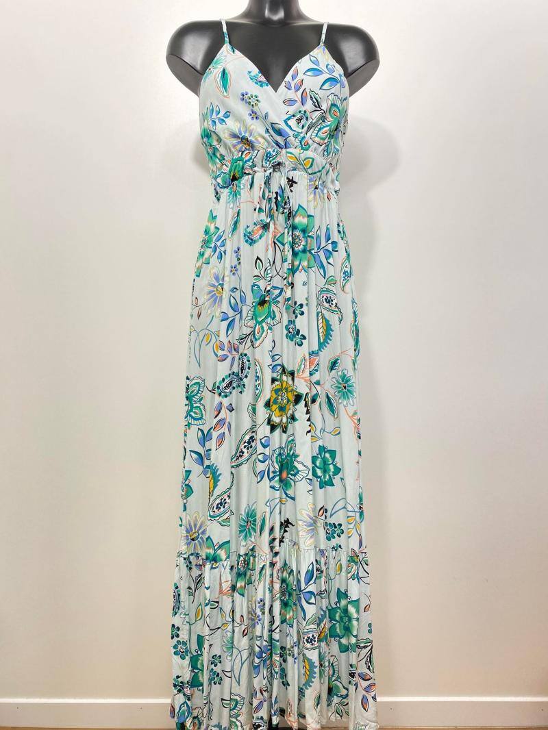 Grossiste M&D FASHION - Robe longue à motifs floraux et bretelles fines