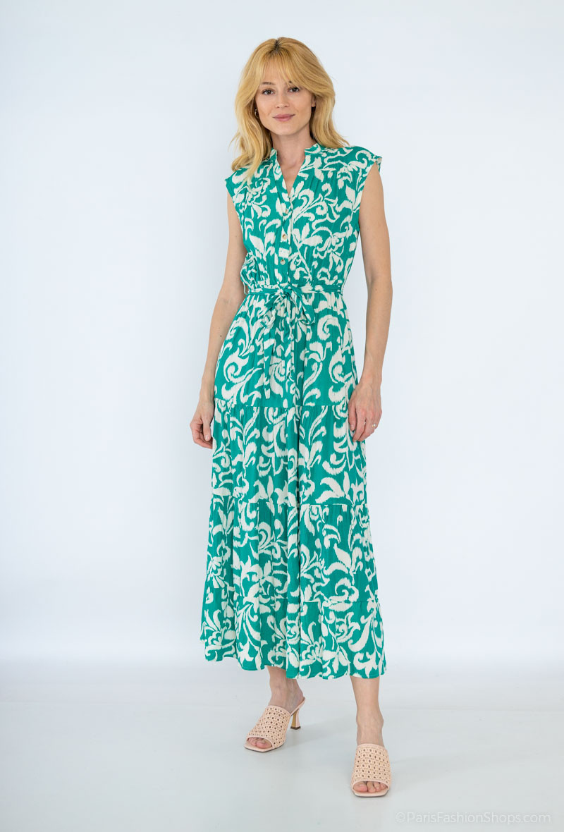 Grossiste M&D FASHION - Robe longue évasée sans manches avec élastique et ceinture