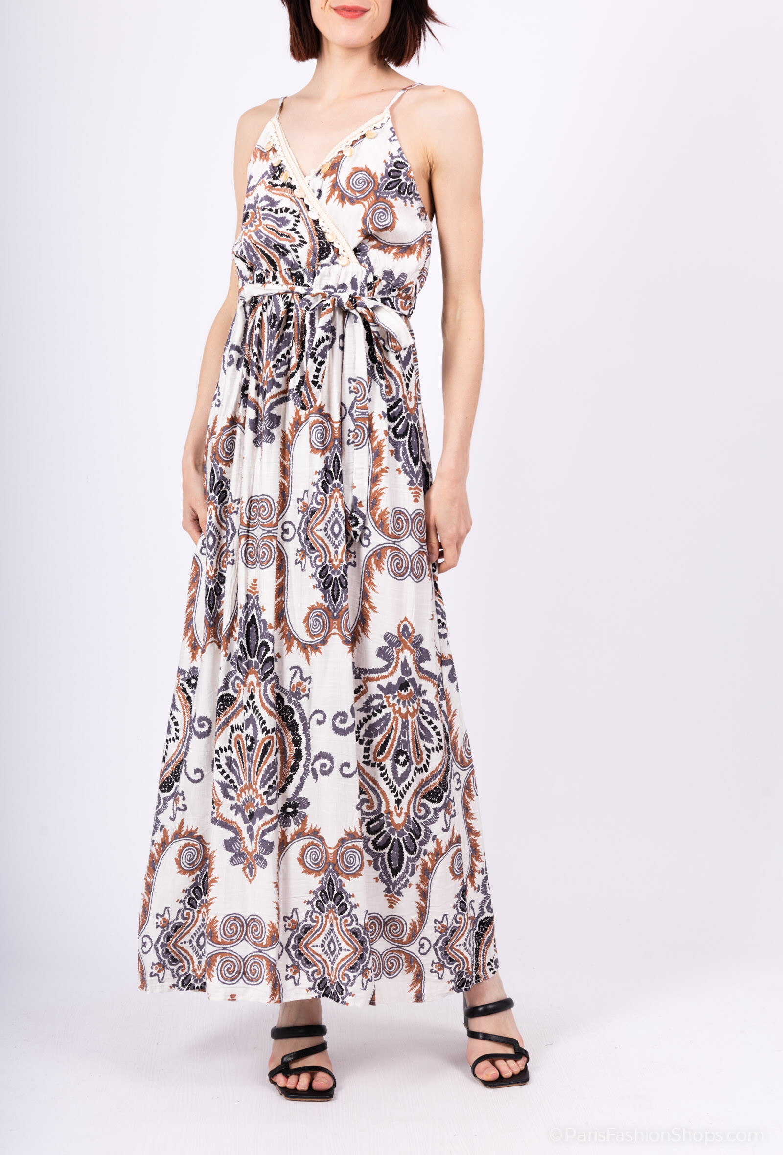 Grossiste M&D FASHION - Robe bretelles fines effet lin avec ceinture et coquillages