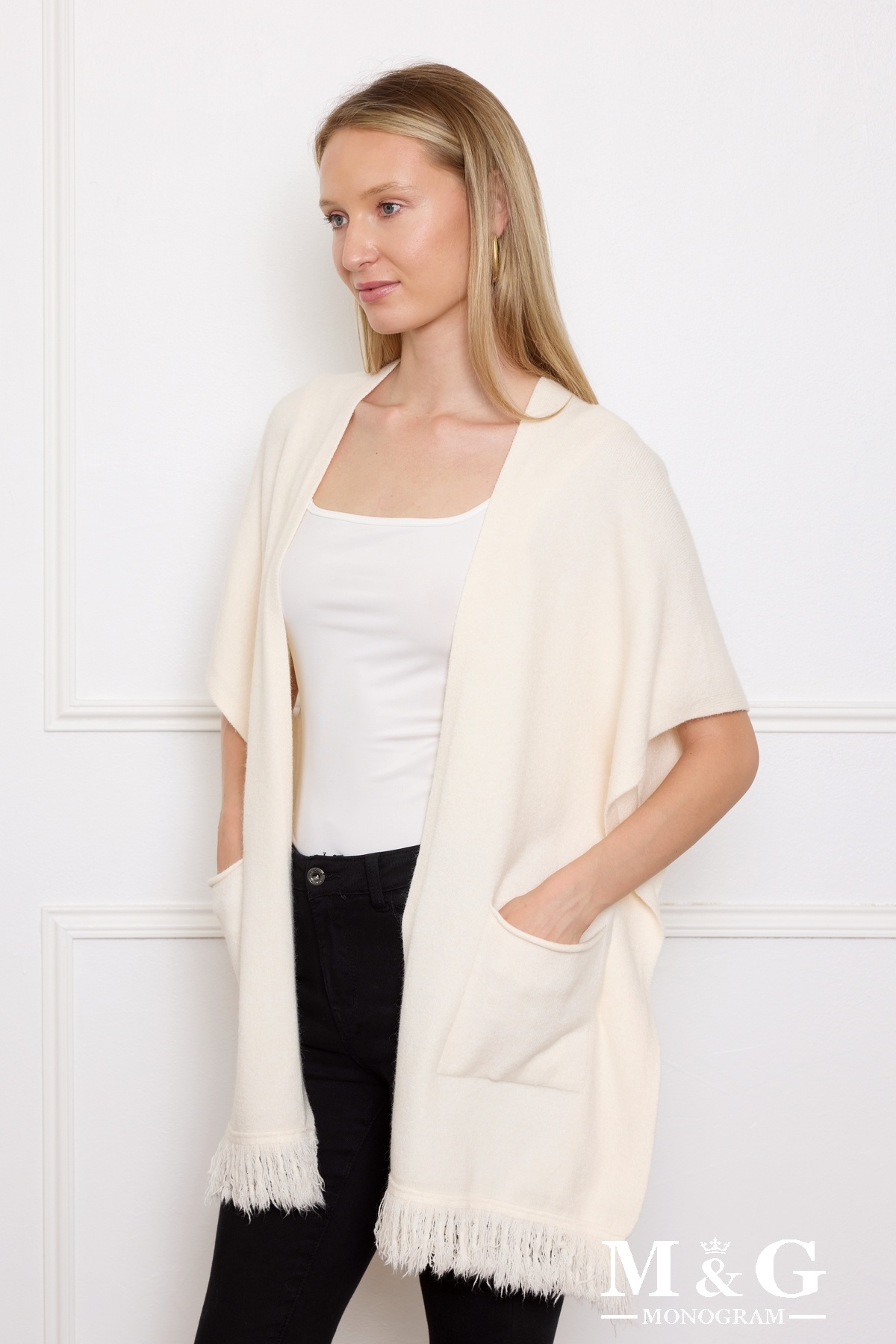 Grossista M&G MONOGRAM - Cardigan a mantella con frange