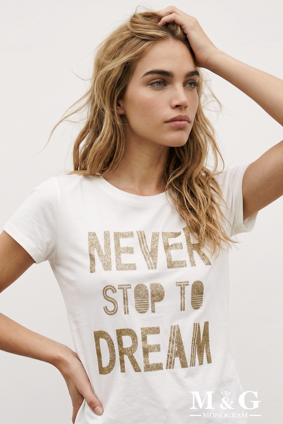 Wholesaler M&G MONOGRAM - Duo-Or "Never Stop To Dream" sequin print t-shirt
