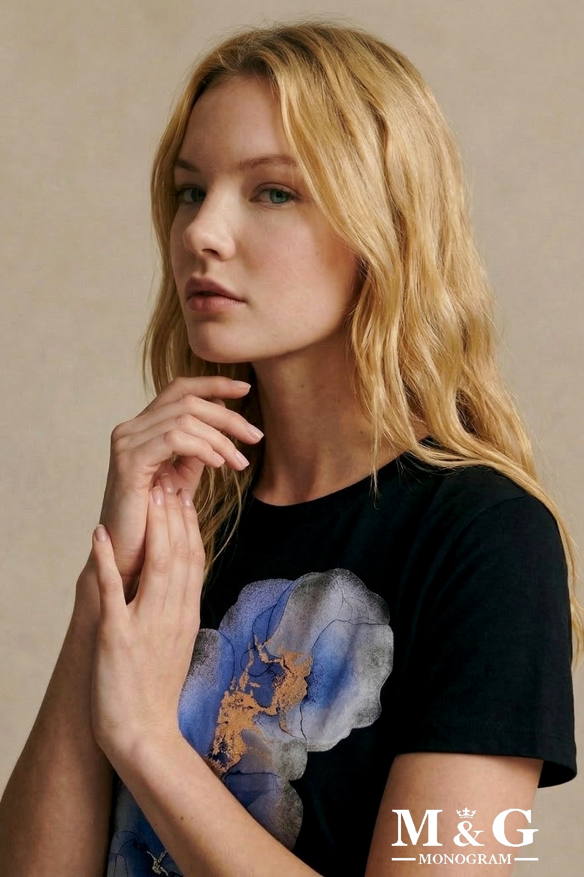 Wholesaler M&G MONOGRAM - T-shirt with iridescent floral print