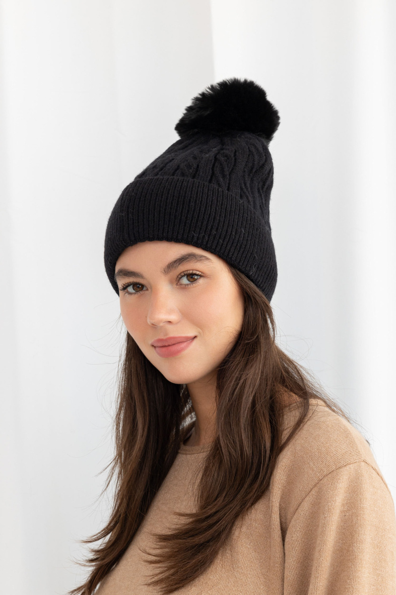 Grossiste M&P Accessoires - Bonnet à revers avec pompon doublé polaire