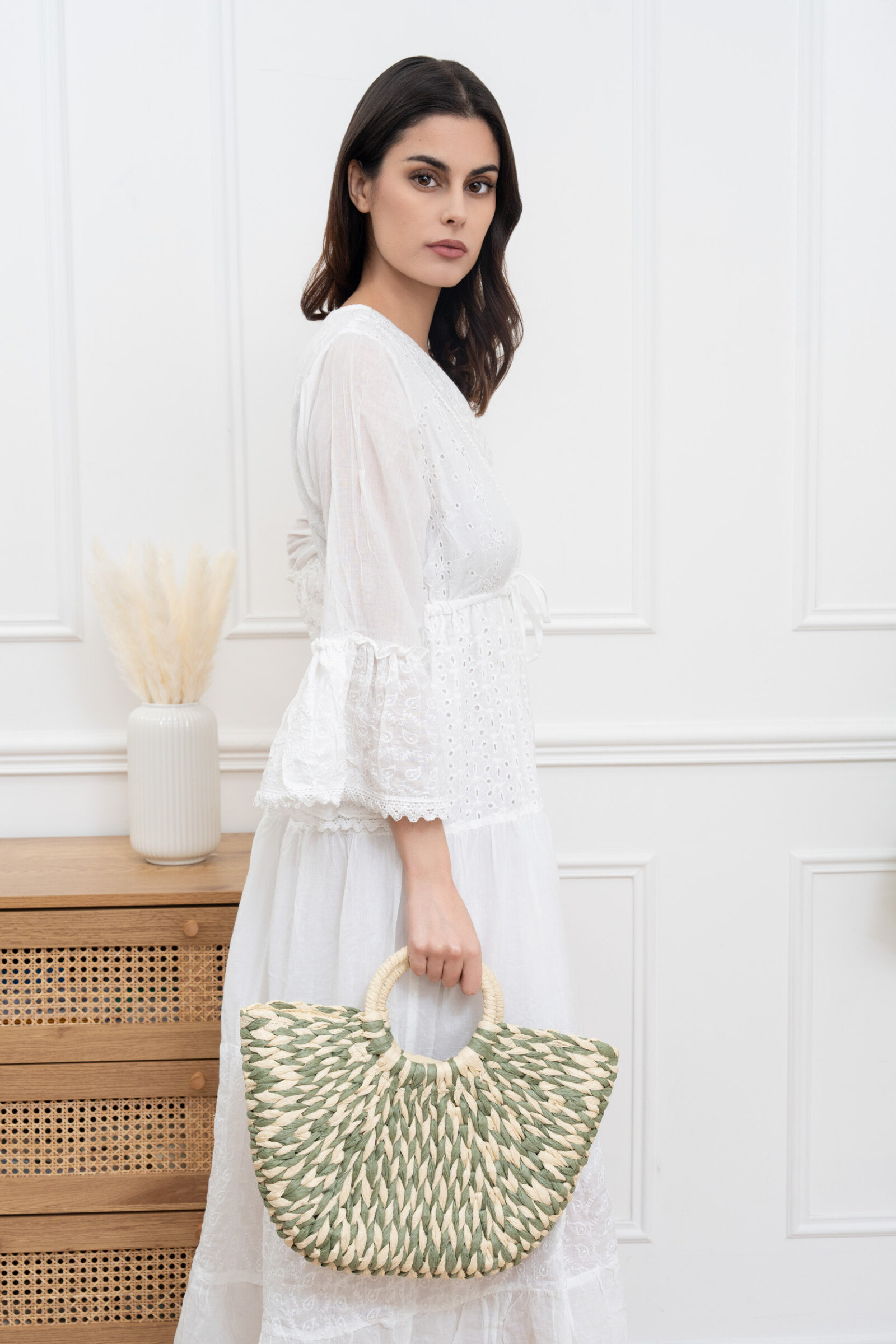 Wholesaler M&P Accessoires - Two-tone woven basket tote bag