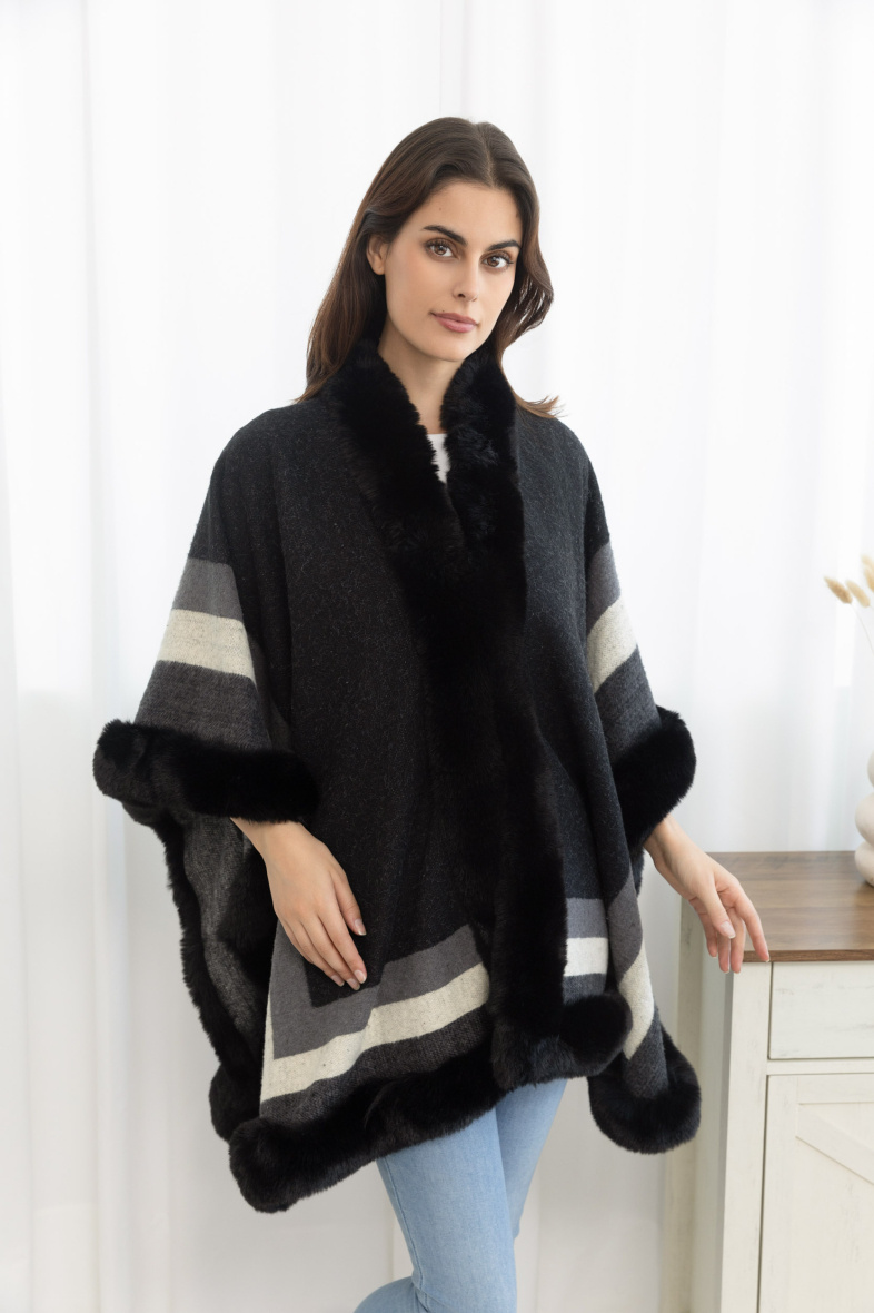 Grossiste M&P Accessoires - Poncho cape avec fausse fourrure imprimé carreaux