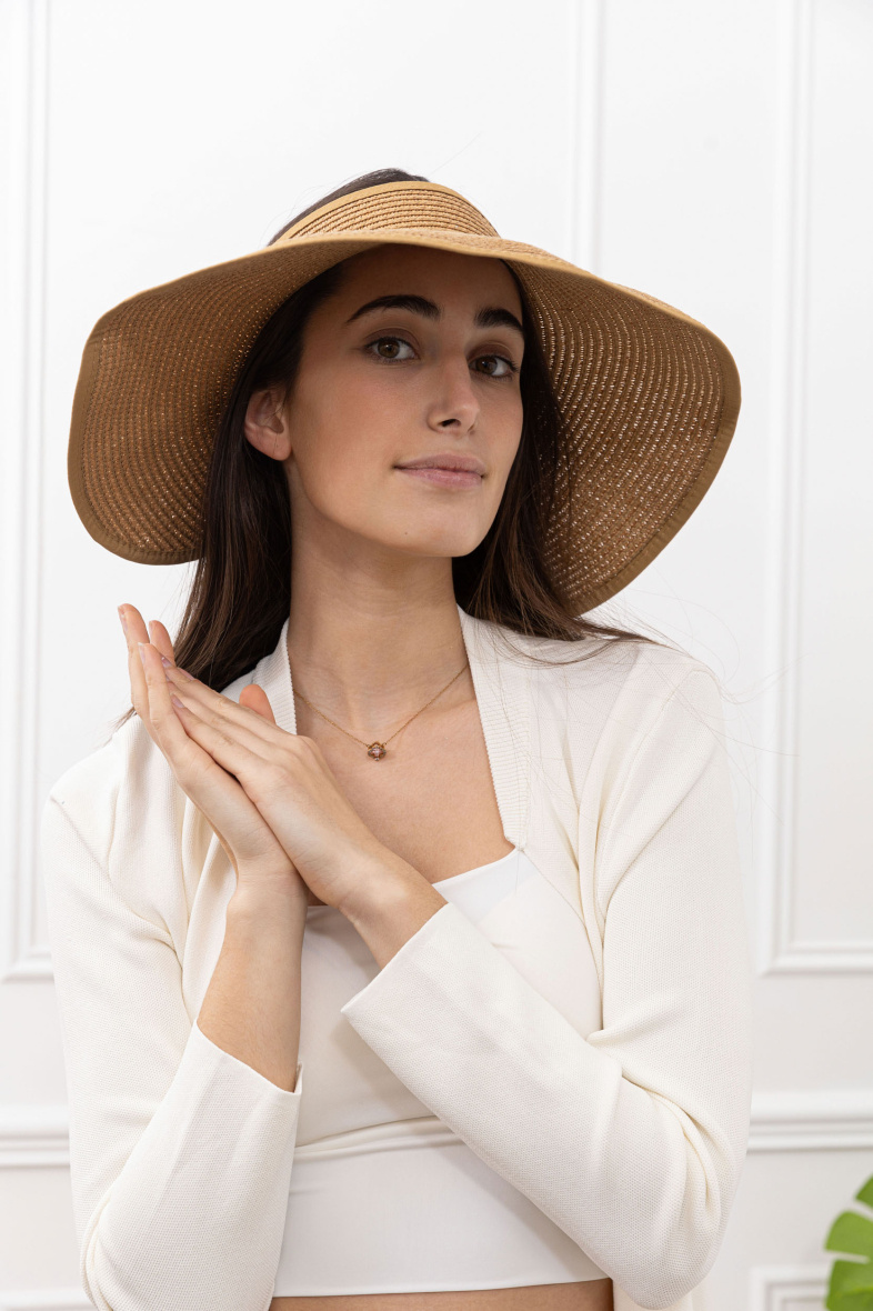 Grossiste M&P Accessoires - Chapeau visière pliable - à scratch et nœud papillon