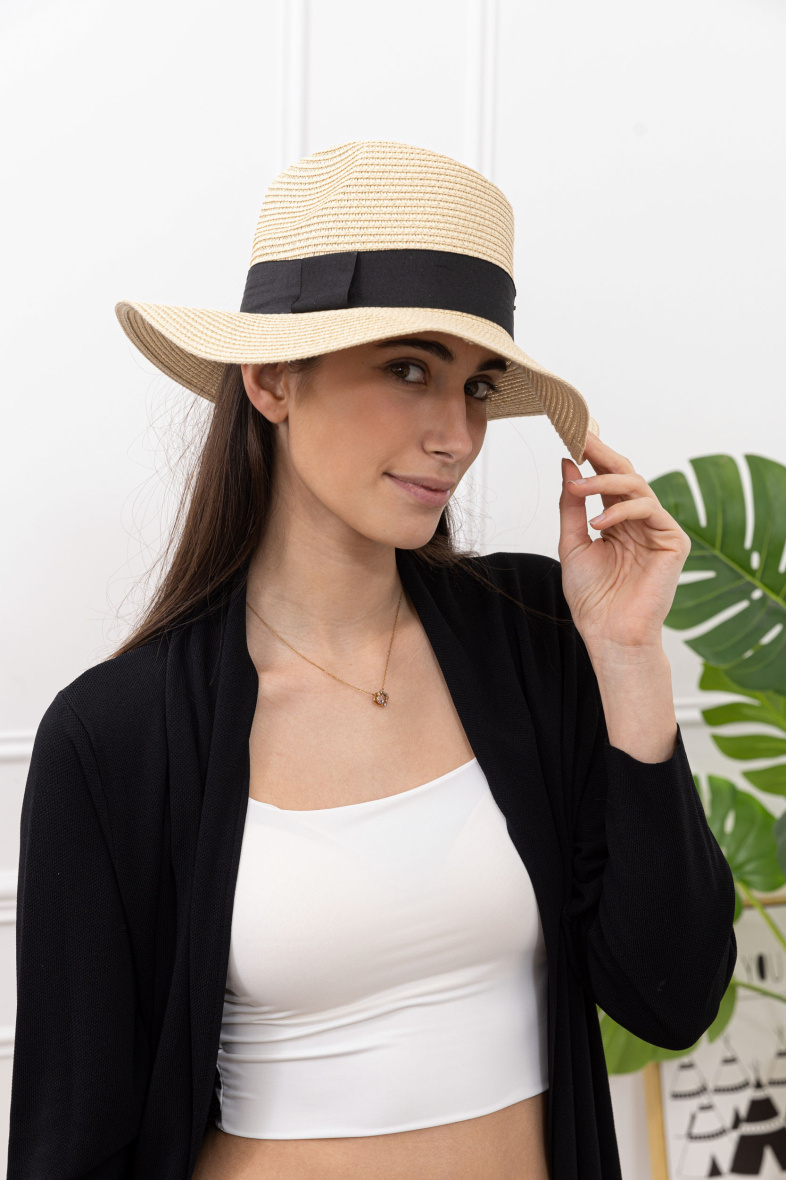 Grossiste M&P Accessoires - Chapeau panama classique imitation paille ruban noir unisexe