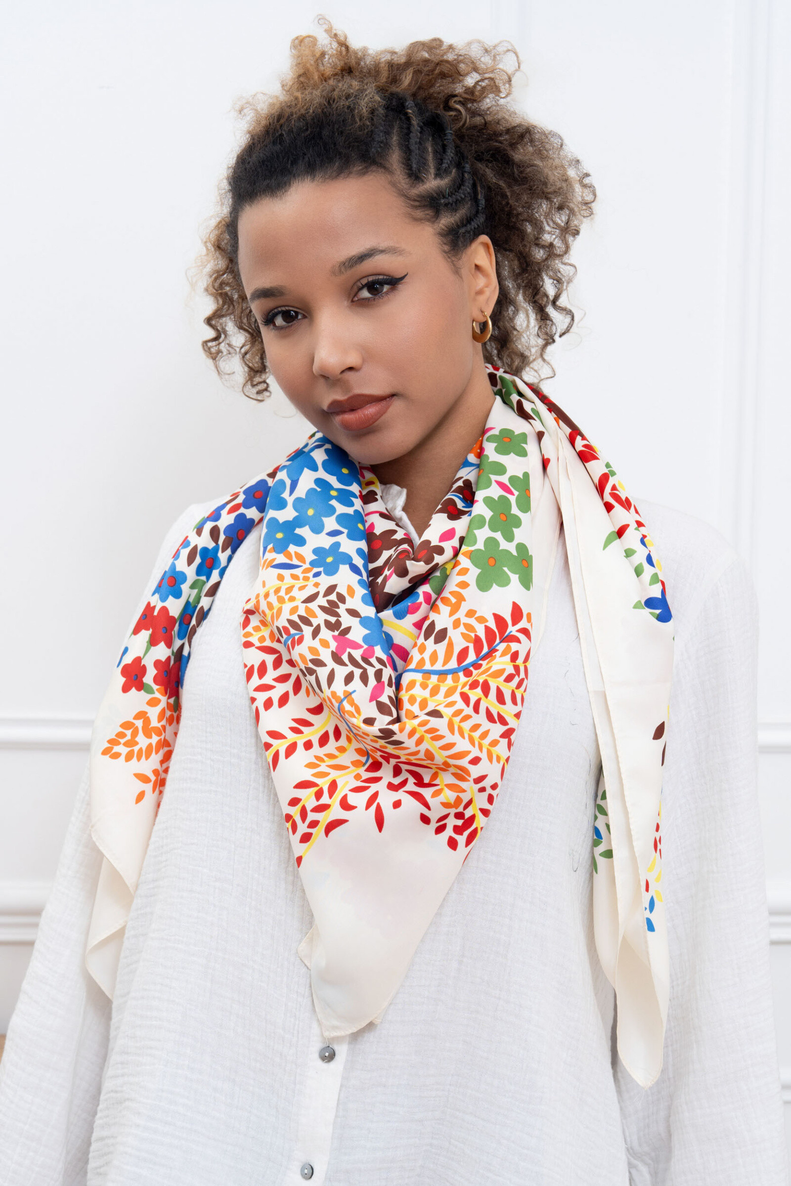 Wholesaler M&P Accessoires - Square scarf shawl 130*130 cm printed