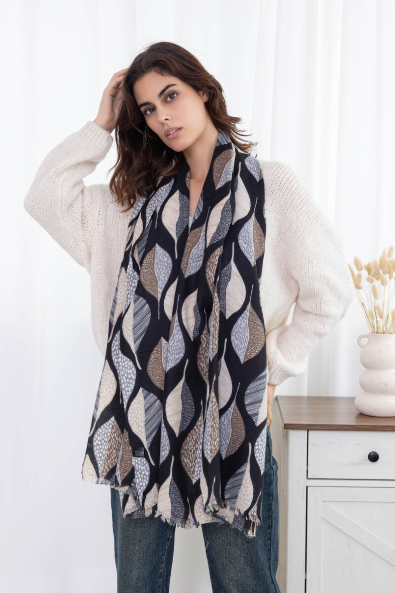 Großhändler M&P Accessoires - Weicher Winterschal mit Blattmuster