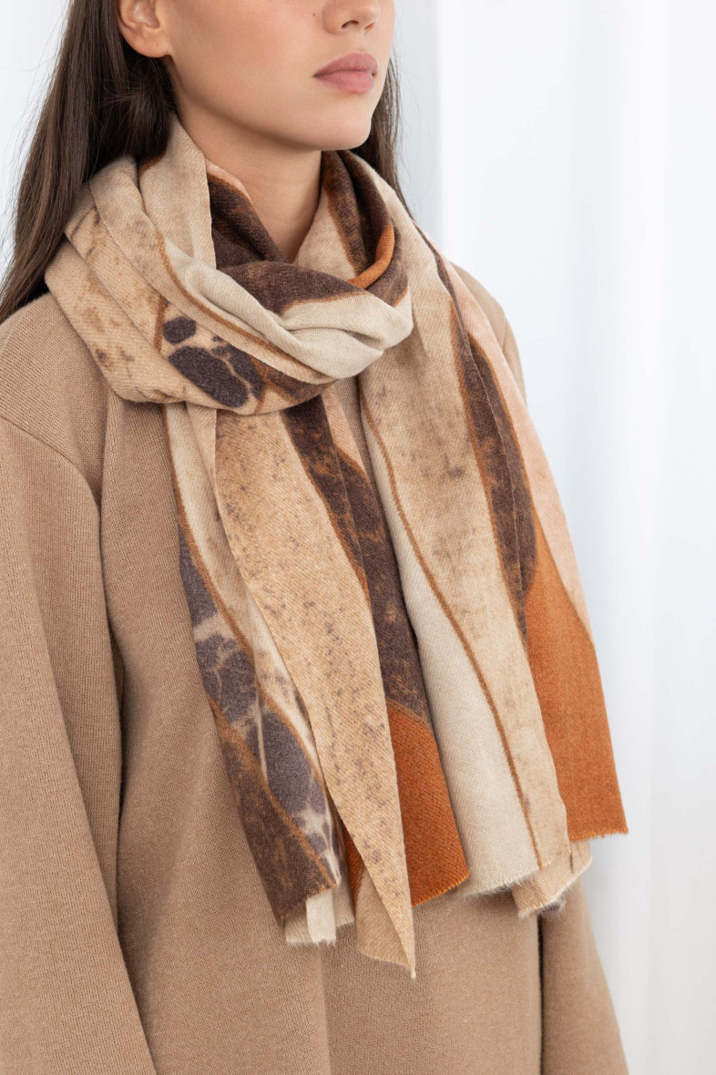 Wholesaler M&P Accessoires - Printed scarf with gold