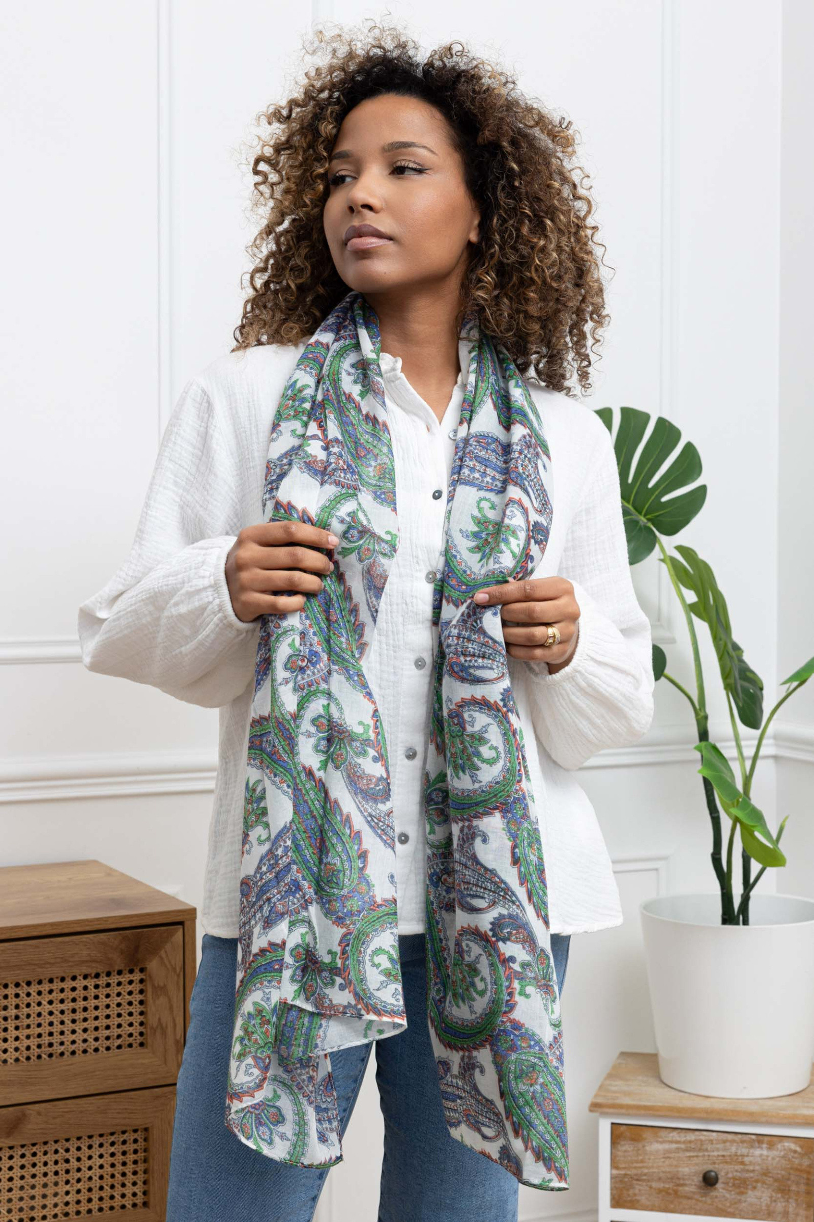 Grossiste M&P Accessoires - Foulard imprimé motif paisley