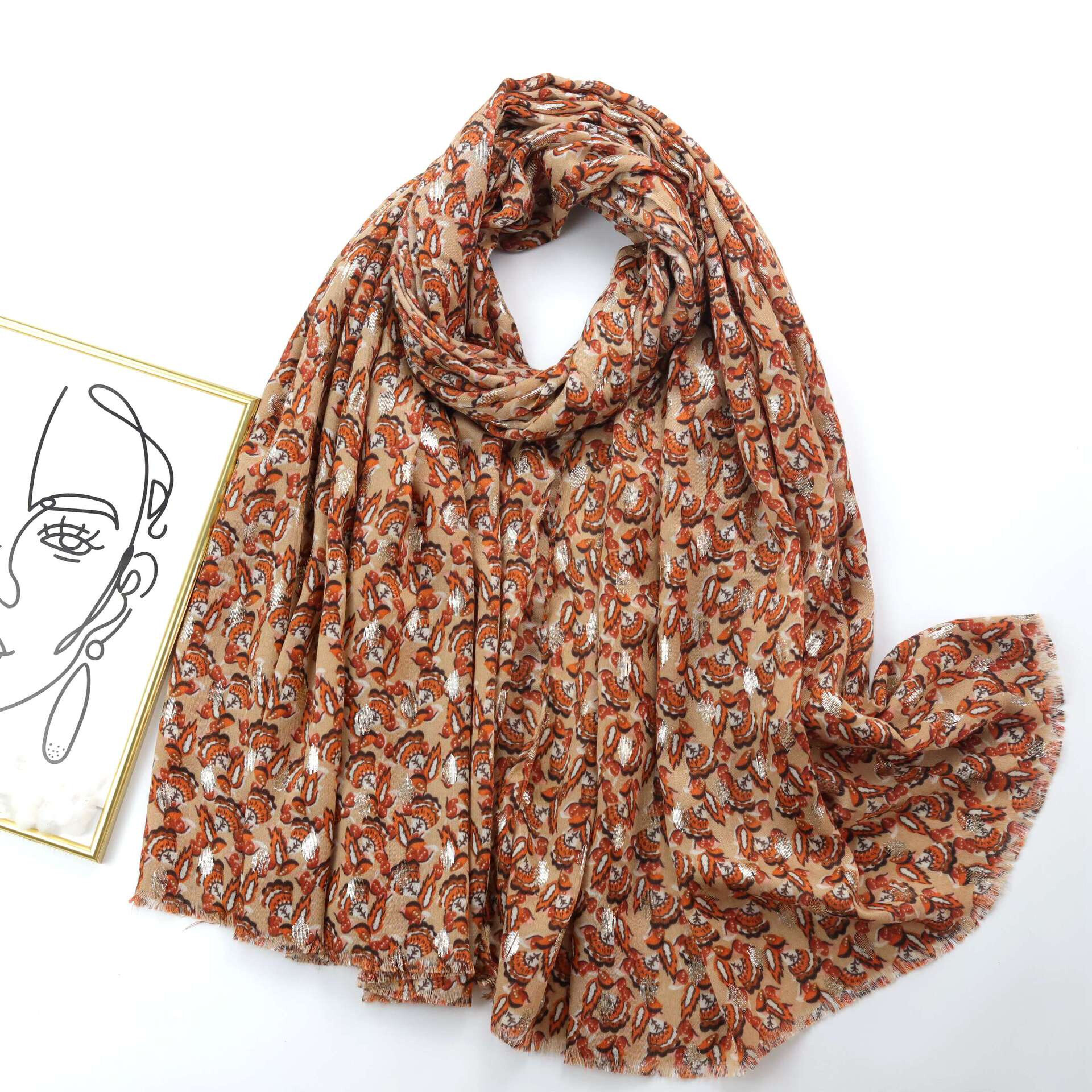 Grossiste M&P Accessoires - Foulard imprimé monogram et dorure