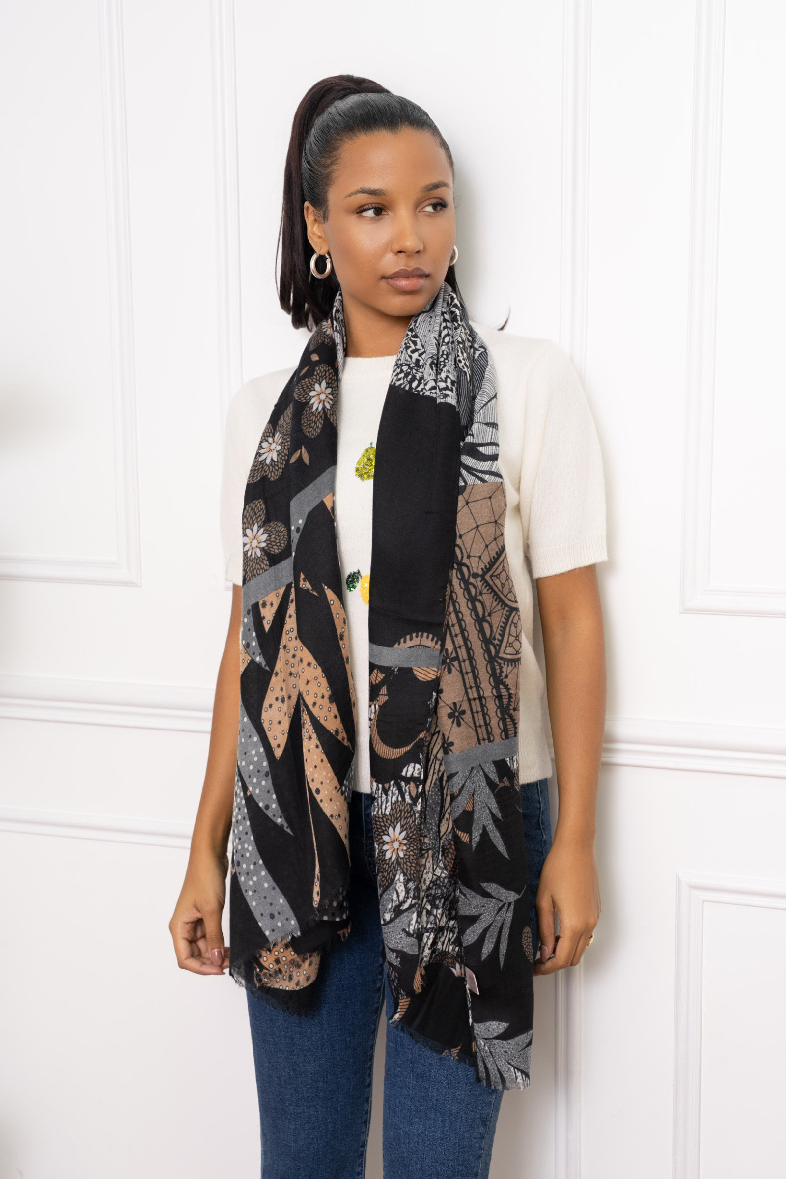 Mayorista M&P Accessoires - Pañuelo estampado con flores y lunares