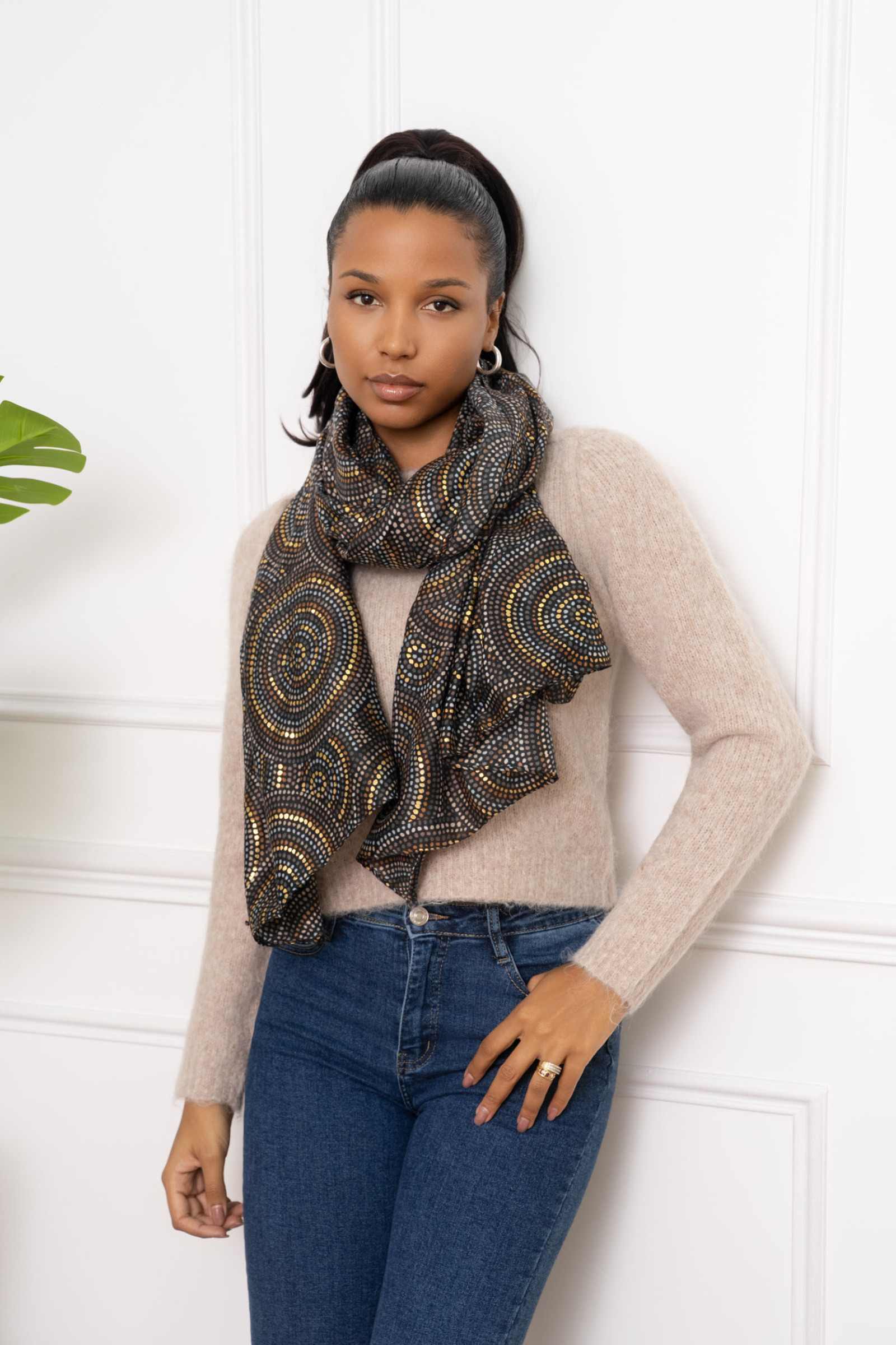 Wholesaler M&P Accessoires - Geometric print scarf with gilding