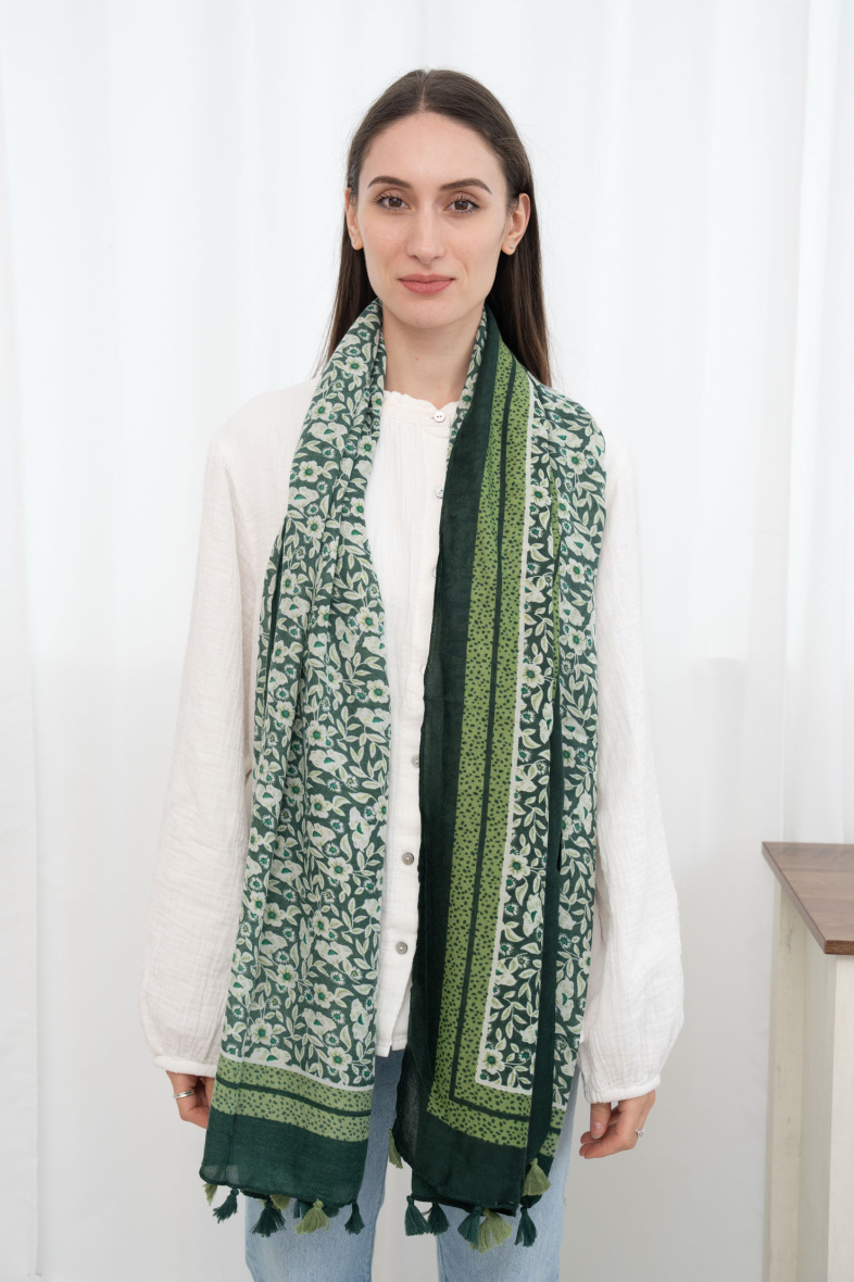 Großhändler M&P Accessoires - Schal mit Blumenmuster und zweifarbigem Pompon