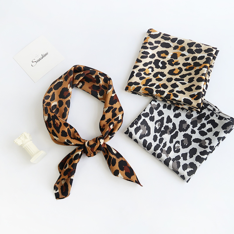 Grossista M&P Accessoires - Piccolo quadrato 70*70 cm stampa leopardo