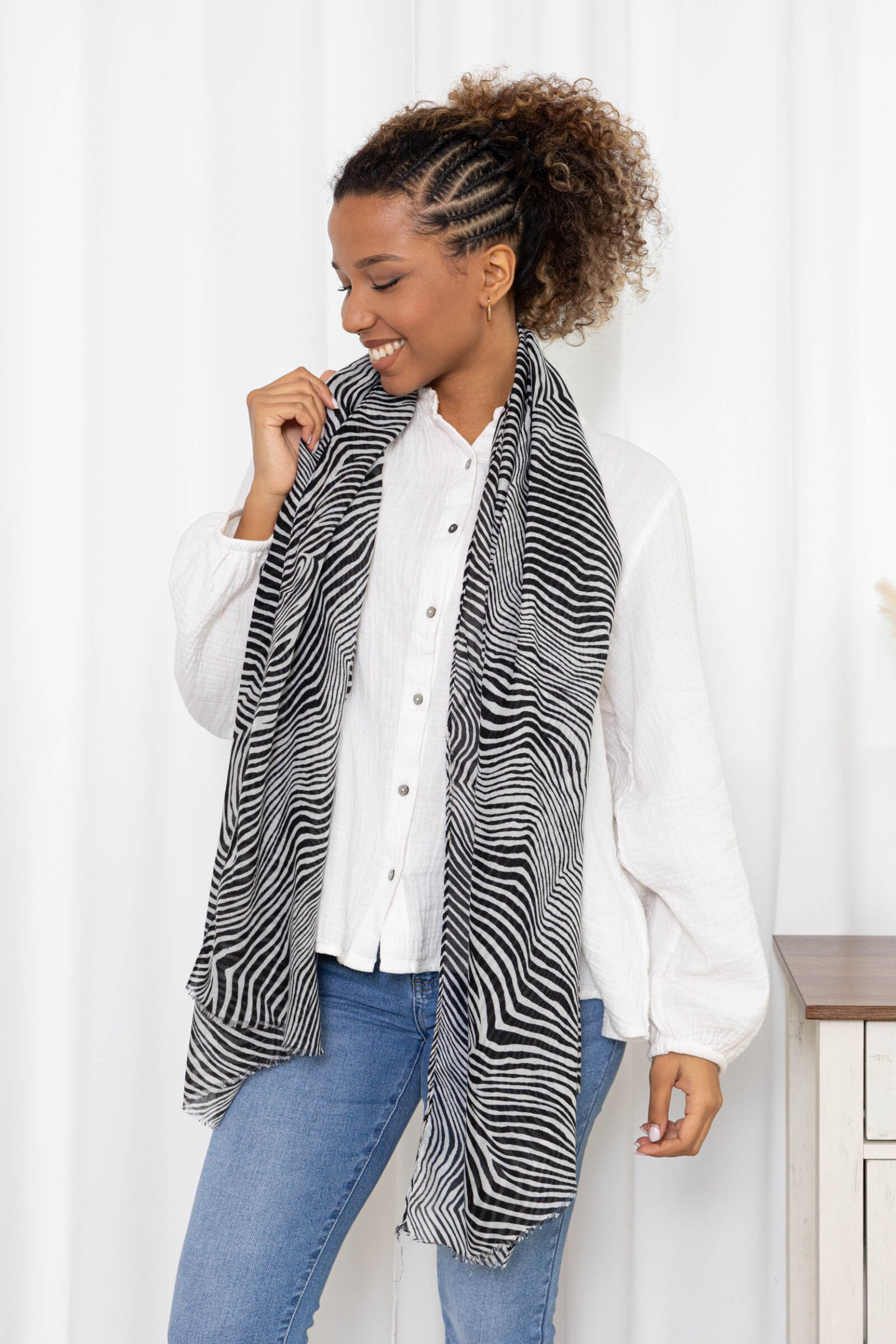 Grossista M&P Accessoires - Sciarpa con stampa sfumata e doratura
