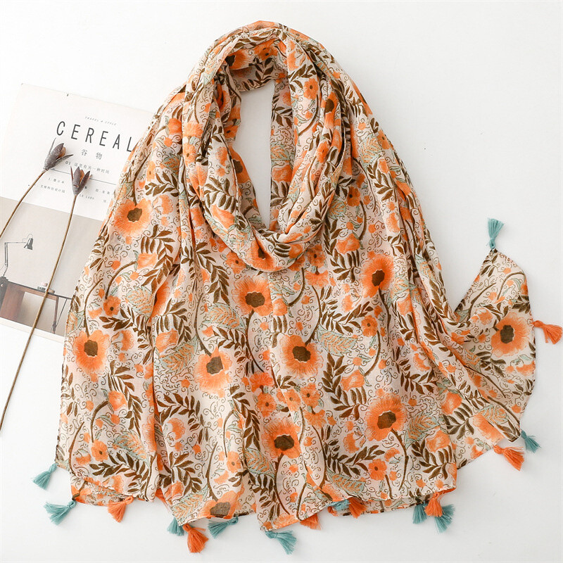 Wholesaler M&P Accessoires - Flower print scarf with pompoms