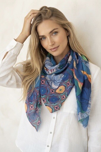 Grossiste M&P Accessoires - Foulard châle carré viscose 130*130cm imprimé multicolore