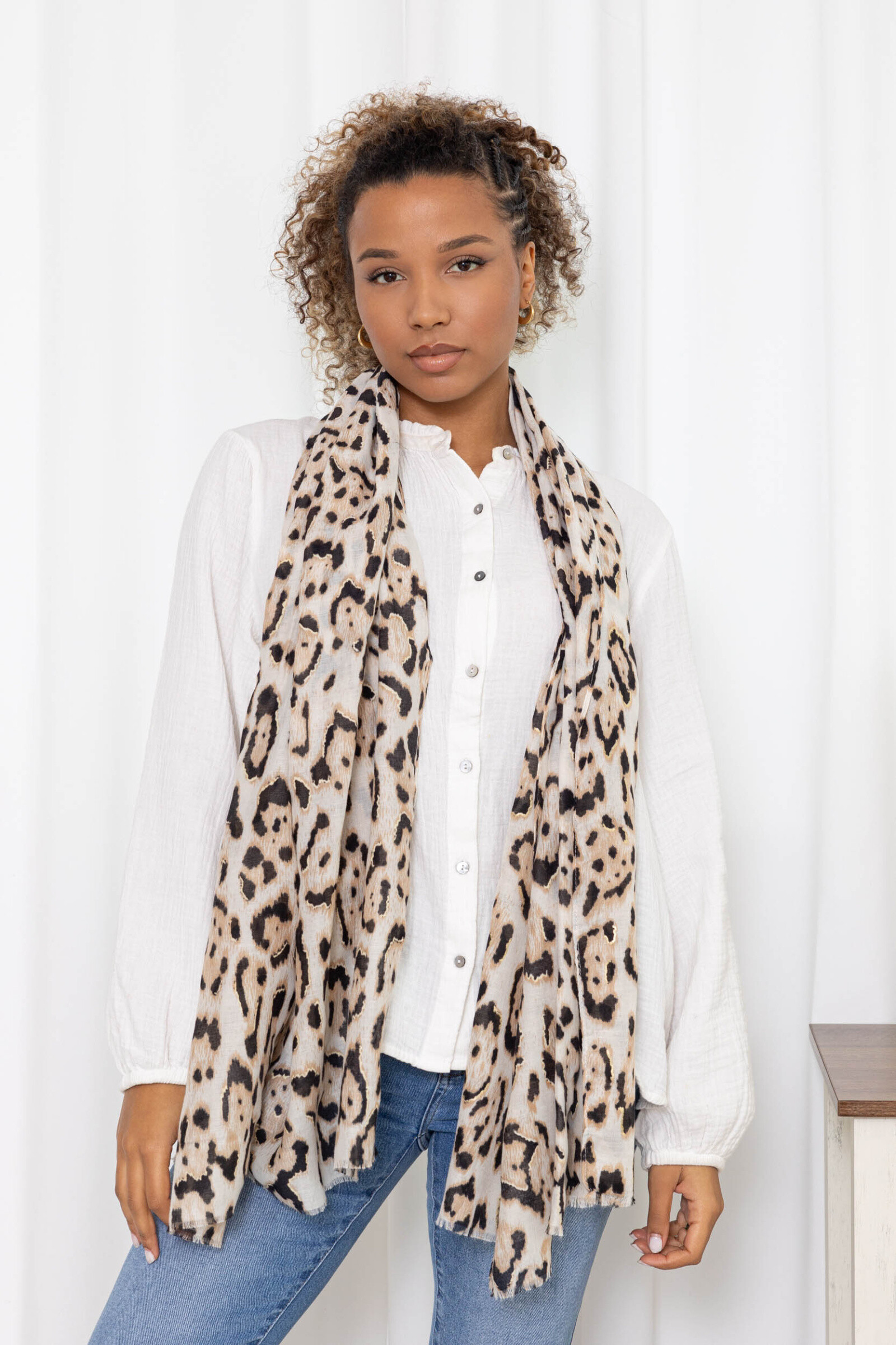 Wholesaler M&P Accessoires - Gradient print scarf with gilding