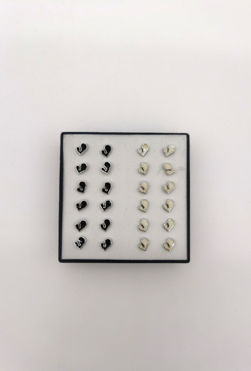 Grossiste M&P Accessoires - Boucles d'oreilles piercing boîte de 12