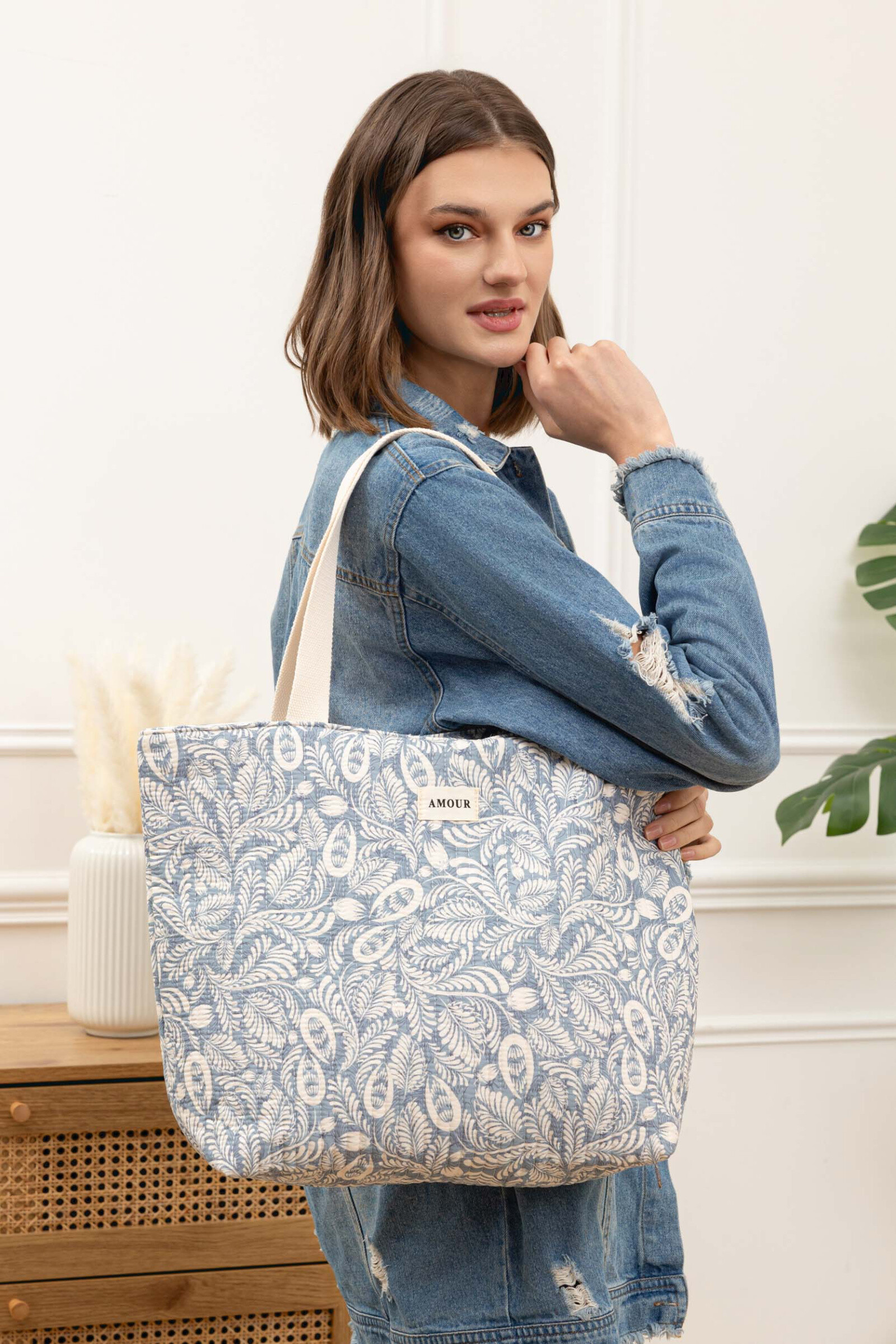 Wholesaler M&P Accessoires - Printed cotton toilet bag