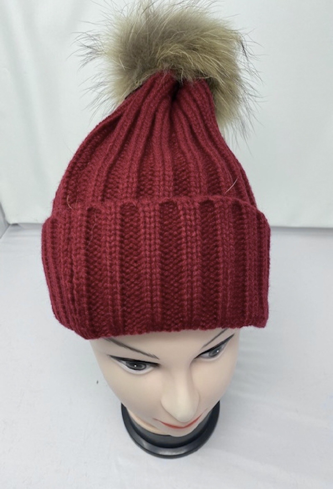 Grossiste Mac Moda - Bonnet femme pompom fourrure